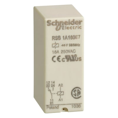 Schneider Electric stikbensrelæ RSB 1A160E7 med 16A, 48VAC og C/O-kontakt, fremstillet i hvid plast på isoleret baggrund.