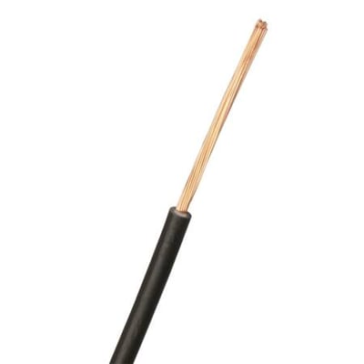 Ledning 1X0,75 H05V2-K SO 200SP med synlige kobberledere og sort PVC-isolering, vist på hvid baggrund.