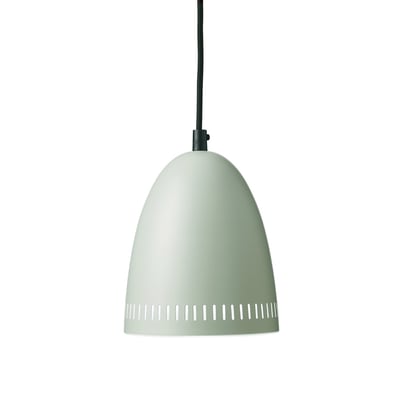 En enkelt Superliving Mini Dynamo pendel i mat grøn med E27 fatning, vist isoleret på hvid baggrund.