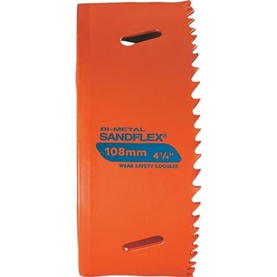 Bahco 3830 HSS bi-metal hulsav på 108 mm i orange, vist fra siden med savtænder og udfræsede slidser.