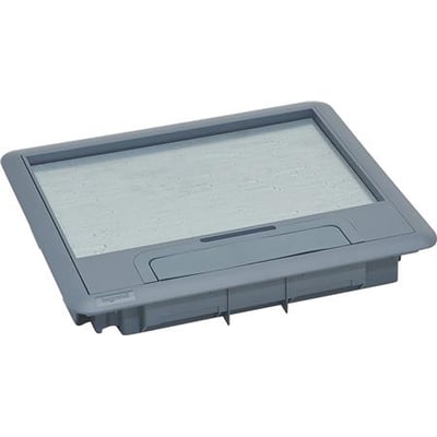 Legrand gulvboks låg i grå plast (RAL 7031) med trimramme til 12/18 moduler og 8 mm tæppe.