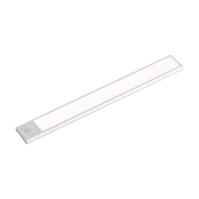 V-TAC LED-skabslampe på 1,5 W i sølv med lang, lysende flade og bevægelsessensor i den ene ende.