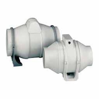 To CATA Duct In Line kanalventilatorer i hvid plastik med 100mm diameter og forskellig form, vist på hvid baggrund.