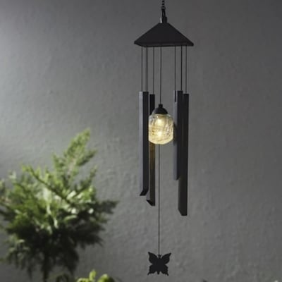 Star Trading solcelle vindspil i sort metal med en højde på 770 mm og en diameter på 120 mm, der lyser op om aftenen.