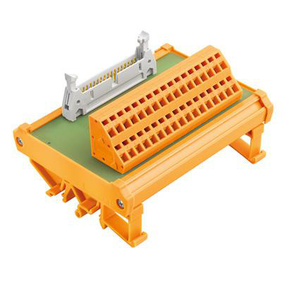 Weidmüller interface-modul størrelse 50 med orange terminalrække og gråt plug-in-stik, set skråt forfra.