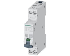 Siemens 5SL6 COM miniatureafbryder med kommunikationssymbol, 1+N poler, 230V, 13A og C-karakteristik, vist fra siden med O/OFF kontakt.