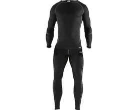 Kansas Fristad undertøjssæt 127382 i sort, størrelse S, med lange ærmer, rund hals og kontrastfarvede flatlock-sømme.