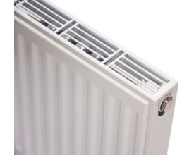 Altech C4 kompakt radiator i hvid, 400mm x 2000mm, type 11 med 1 plade og 1 konvektor. Detalje af toprist og sideprofil ses tydeligt.