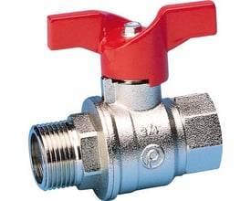 Forskruningssæt 1/2''x3/4''x45 mm med blank metaloverflade, gevindtilslutninger og rødt vingehåndtag.