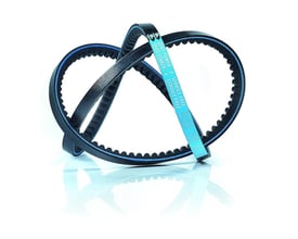 Gates Quad-Power 4 XPZ 2360 smalkilerem i fortandet design med blå kant detaljer.