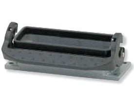 Procon multistik chassishus B10, 28mm højde med langsgående låsebøjle i pulverlakeret aluminium.