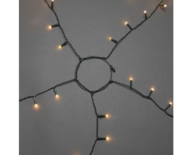 Konstsmide juletræskæde med 200 varmhvide LED lys og en 2.4m lyslængde fordelt på mørkegrå baggrund.