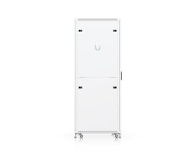 Ubiquiti UACC 42U rackskab i hvid med lukkede døre, låse og hjul, set lige forfra.