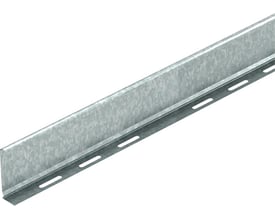 Nærbillede af OBO Bettermann deleskinne TSG med tydelige monteringshuller og el-forzinket overflade.