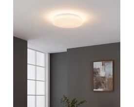 EGLO Totari-Z loftlampe med 380mm diameter, monteret i et moderne rum med dæmpet belysning, der viser dens lysende effekt.