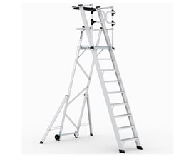 KEYPRO platformsstige med 8+1 trin i aluminium, udstyret med en stor platform og hjul til nem flytning.