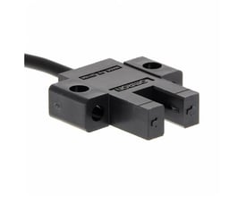 Omron EE-SX670-WR fotomikrosensor med sort plastikkabinet og et 1 meter kabel, fremstår som en slottetype sensor.