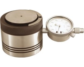 Diesella Toolsetter med en Ø45 mm tasteflade og et præcisionsdisplay, viser indstilling af 50 mm med +/- 0,01 mm nøjagtighed.