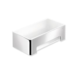 Hvid HEWI System 900-brusehylde på 220 x 115 x 67 mm, set skråt forfra med den åbne kurv og udskæringen synlig.