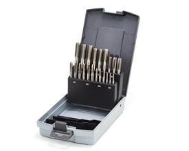 Nærbillede af Thürmer snittappesæt, der viser de enkelte metriske tappe M3-M12 organiseret i en sort indsats i metalkassetten.