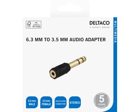 Emballagen til Deltaco hovedtelefonadapter viser den sorte adapter med 3,5 mm hunstik og 6,3 mm hanstik.