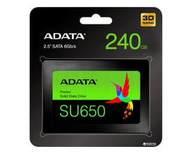 ADATA Ultimate SU650 SSD på 240 GB ses i sort emballage med drevets grønne etiket synlig.