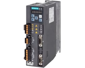 Siemens SINAMICS V90 frekvensomformer med Profinet interface og tydeligt display samt kontrolknapper.