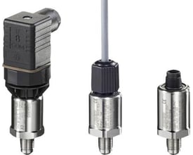 Siemens SITRANS P210 tryktransmittere i rustfrit stål og keramisk materiale vist på hvid baggrund.