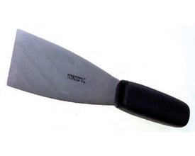 Steritool rustfri spartel på 280 x 100 mm med et sort ergonomisk polypropylen håndtag, klar til brug.