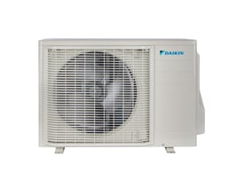 Daikin Nepura Comfora 25 luft-til-luft-varmepumpens udedel set forfra med stor ventilatorrist.