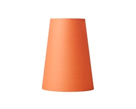 Nielsen Light Salsa Emma lampeskærm i rustfarvet stof med en konisk form og måler 10 cm i topdiameter og 15 cm i bunddiameter.