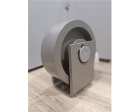 Elsewedy Electric trafohjul til 1600-2500 kVA-transformere med gråt hjul og monteringsbeslag, set skråt.