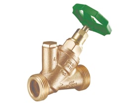 Kemper fristrømsventil i rødgods med 1 1/4" tilslutning og grønt håndtag, viser 1 1/2" udvendigt gevind.