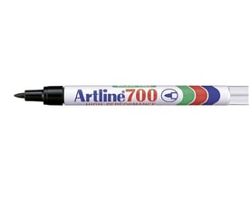 Artline 700 permanent marker i sort med rund spids og 0,7 mm stregtykkelse, fremstillet af polypropylen.