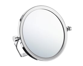 Smedbo Outline sminkespejl i krom med 5x forstørrelse og foldbar fod, placeret på en hvid baggrund.