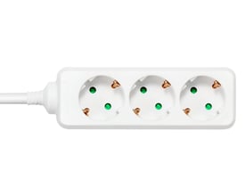 Deltaco strømskinne med tre børnesikrede CEE 7/3 stik i hvidt design med integreret kabel.