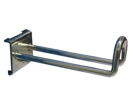 Maskinfabrikken Universal dobbelt krog 150mm med lukket snude i 6mm stål, perfekt til hulplader med firkantede huller.