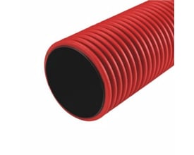 Rødt, dobbeltvægget kabelrør i PEHD med en diameter på 160 mm og en sort indvendig belægning.