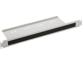 Lauritz Knudsen kabelafdækningsplade GNF PL i 1HE lysegrå med børster til serverrummet, lavet af galvaniseret stål.