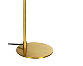 Futura gulvlampe fra Dyberg Larsen med messingfod og sort stofledning på hvid baggrund.