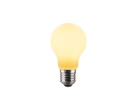Halo Design COLORS Standard Opal A60 LED pære med E27 sokkel. Pæren er opalfarvet og udsender et varmt, hvidt lys, der spreder sig 360 grader.