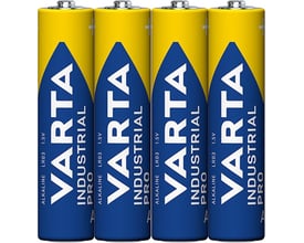 Nærbillede af fire Varta Industrial AAA Pro alkaline batterier, der viser den positive (+) pol og gul mærkning på siden.