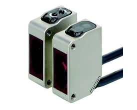 Omron E3ZM-T83 fotocellesensor med rektangulært hus i rustfrit stål og 5 meter kabel.