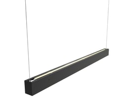 Ansell Lighting Vasco LED-armatur i sort aluminium, 1504 mm, der hænger i wire fra loftet, belyst.