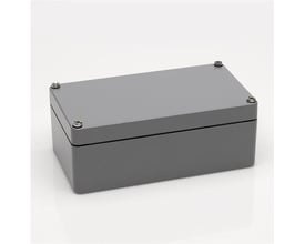 Bernstein montagekasse CA-450 i sølvgrå aluminium med dimensioner 402x310x110mm, med synlige skruer på låget.