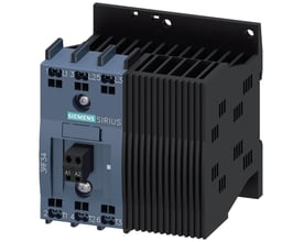 Siemens 3RF3 solid-state kontaktor med 9,2A, 48-480V og 24VDC, vist frontalt på en neutral baggrund.