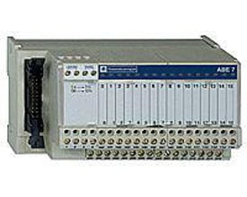 Schneider Electric ABE7 tilslutningsblok med 16 kanaler og LED-indikatorer, designet til Advantys Telefast systemer.