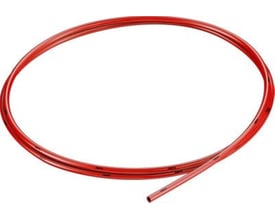 Festo trykluftslange PUN 3X0,5 i klar rød polyurethan, med 3mm udvendig diameter, formet som en cirkel på hvid baggrund.