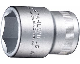 Nærbillede af Stahlwille 3/4" topnøgle med 55mm 6-kant, viser indgraverede specifikationer og ru overflade.
