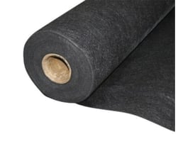 BG-TEX geotekstil i sort, 0,3 x 100 meter, 90 g/m², rullet ud på en hvid baggrund, der viser tekstilens vævede struktur.